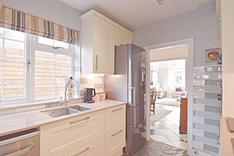 Kitchen- click for photo gallery
